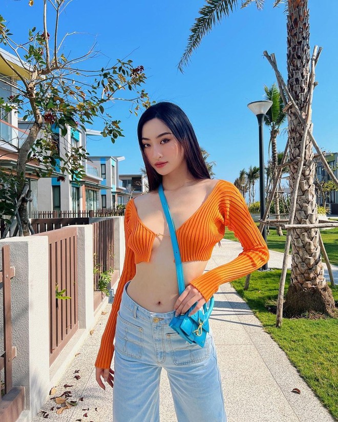 Cùng diện một kiểu áo crop-top, Thuỳ Tiên - Lương Thuỳ Linh khoe trọn cơ bụng nóng bỏng - Ảnh 7.