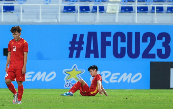 Đội trưởng U23 Việt Nam ôm đầu nuối tiếc khi đồng đội bỏ lỡ cơ hội đánh bại U23 Hàn Quốc - Ảnh 11.