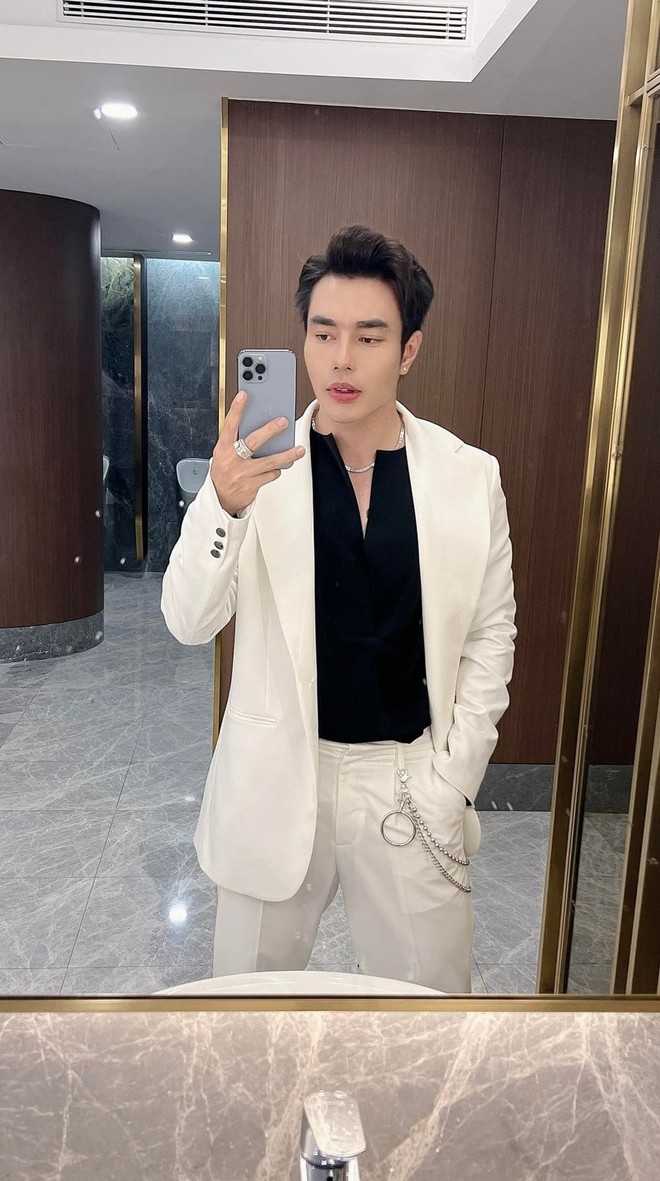 L&ecirc; Dương Bảo L&acirc;m thừa nhận bản th&acirc;n giống Bi Rain bản Việt - Ảnh 1.