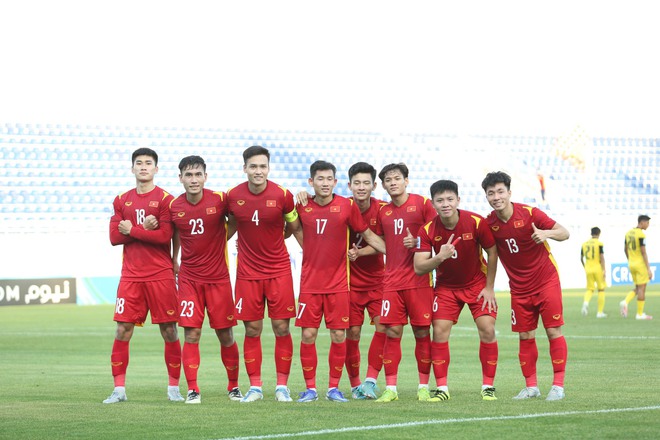 Thắng dễ U23 Malaysia, U23 Việt Nam hiên ngang tiến vào tứ kết - Ảnh 2.