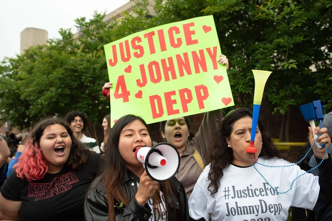 Johnny Depp - Amber Heard gây dựng lại sự nghiệp, hình ảnh thế nào sau phiên toà bom tấn? Chuyên gia đưa ra nhận định bất ngờ! - Ảnh 6. Johnny Depp - Amber Heard gây dựng lại sự nghiệp, hình ảnh thế nào sau phiên toà bom tấn? Chuyên gia đưa ra nhận định bất ngờ! - Ảnh 6.