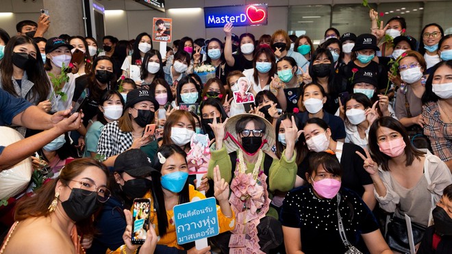 Quang H&ugrave;ng MasterD trải l&ograve;ng: Suốt 6-7 năm phải xin để được h&aacute;t m&agrave; kh&ocirc;ng nhận c&aacute;t-x&ecirc;, nhạc Th&aacute;i c&oacute; rất nhiều điểm tương đồng với Vpop - Ảnh 9.