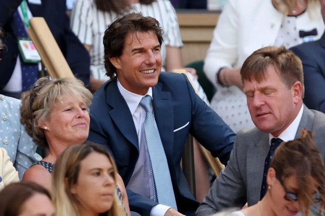 Choáng ngợp dàn siêu sao đổ bộ chung kết Wimbledon: Tom Cruise ngước nhìn Công nương Kate, Krystal tỏa sáng bên Người Nhện - Ảnh 4.