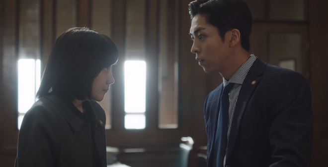 Extraordinary Attorney Woo tập 5: Park Eun Bin phạm sai lầm tày đình, cỡ nào mà xấu hổ tới mức bật khóc? - Ảnh 1.