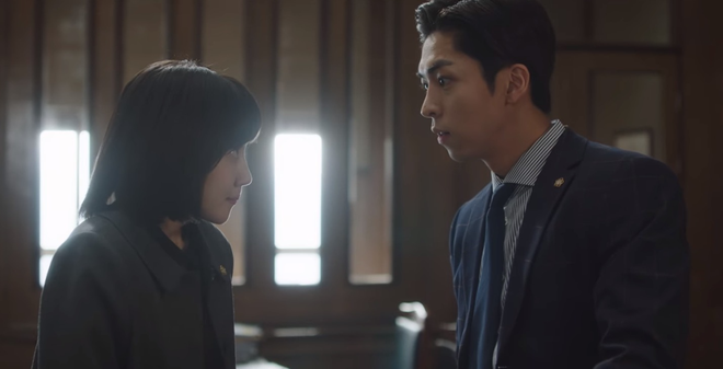 Extraordinary Attorney Woo tập 5: Park Eun Bin phạm sai lầm t&agrave;y đ&igrave;nh, cỡ n&agrave;o m&agrave; xấu hổ tới mức bật kh&oacute;c? - Ảnh 1.