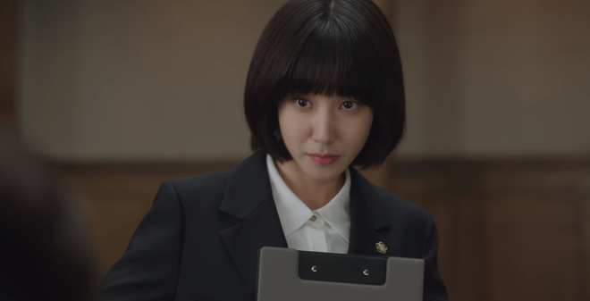 Extraordinary Attorney Woo tập 5: Park Eun Bin phạm sai lầm tày đình, cỡ nào mà xấu hổ tới mức bật khóc? - Ảnh 3.