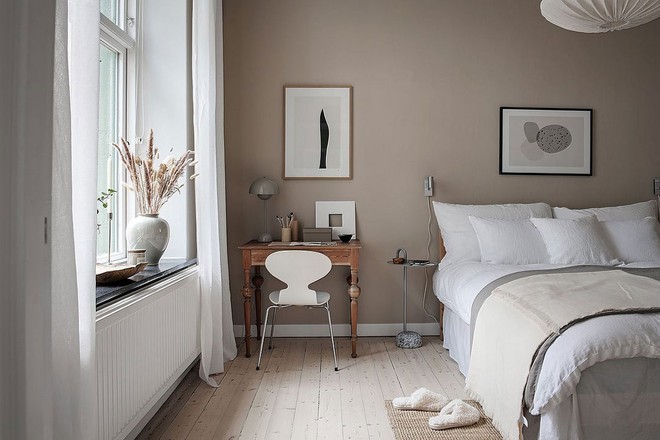 Căn hộ Scandinavian đầy m&agrave;u sắc nhưng vẫn giữ vẻ đẹp nhẹ nh&agrave;ng, b&igrave;nh y&ecirc;n - Ảnh 2.