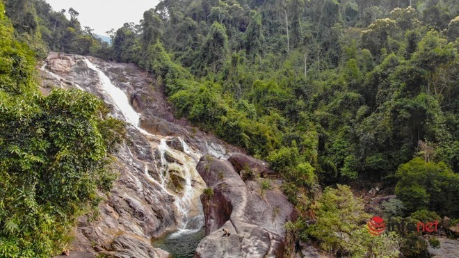 Chiêm ngưỡng thác nước hùng vĩ, ảo diệu giữa đại ngàn xứ Thanh - Ảnh 9.