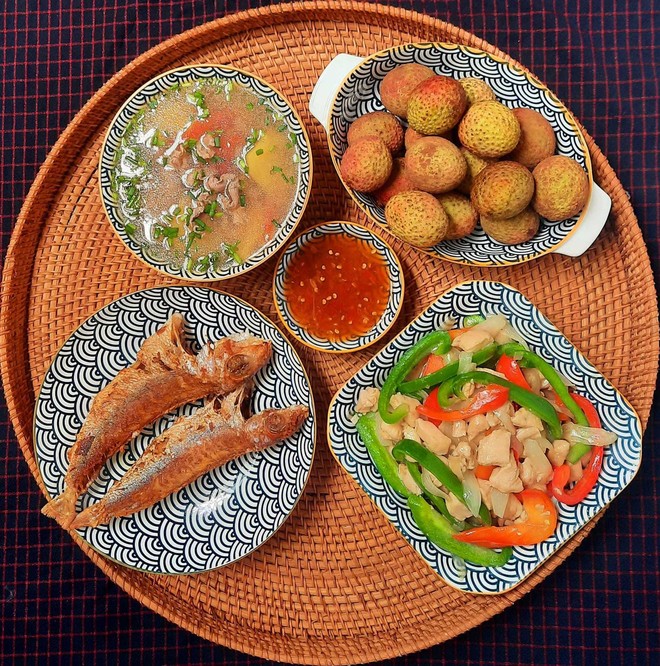 Thực đơn cơm nh&agrave; 100K của b&agrave; mẹ L&acirc;m Đồng khiến hội chị em trầm trồ khen ngợi - Ảnh 8.