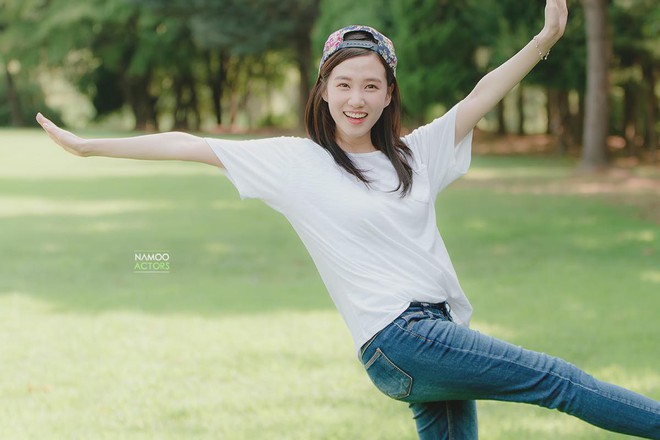 M&ecirc; mẩn gu thời trang đời thường của nữ luật sư đang g&acirc;y sốt H&agrave;n Quốc: Đơn giản nhưng đủ khiến n&agrave;ng trẻ ra đến v&agrave;i tuổi - Ảnh 14.