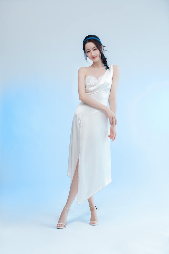 Nhiệt Ba c&acirc;n đẹp cả d&agrave;n sao Kbiz khi đụng h&agrave;ng, từ Jennie đến Joy m&agrave; chẳng hề l&eacute;p vế - Ảnh 4.