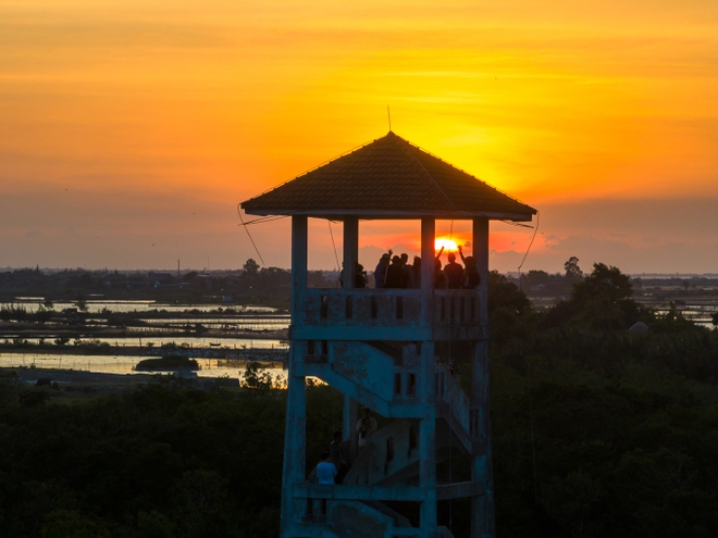 Huế không chỉ có di sản - Ảnh 2.