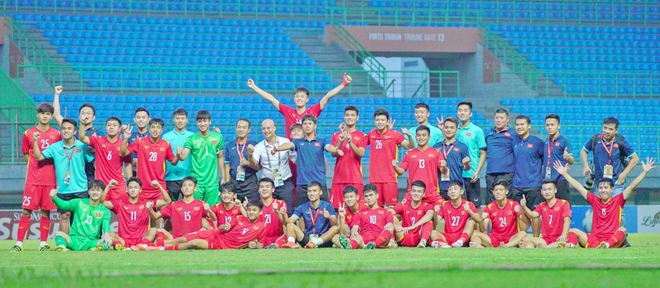 U19 Việt Nam được thưởng 800 triệu đồng ở U19 Đ&ocirc;ng Nam &Aacute; 2022 - Ảnh 1.