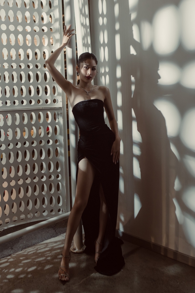 Lệ Nam mặc v&aacute;y t&ocirc;n d&aacute;ng, khoe ch&acirc;n d&agrave;i thẳng tắp tr&ecirc;n thảm đỏ - Ảnh 2.