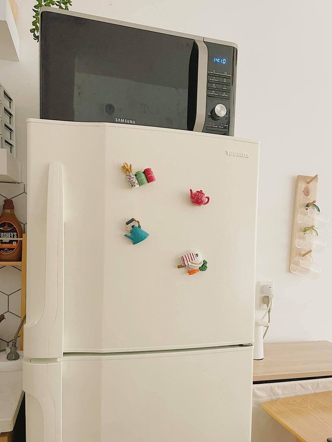 Căn bếp vỏn vẹn chỉ 6m2 của ng&ocirc;i nh&agrave; trong hẻm: Nh&agrave; d&ugrave; nhỏ nhưng bếp vẫn phải tươm tất - Ảnh 3.