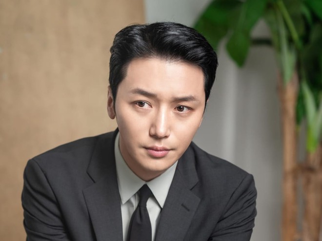 Vai nam chính Extraordinary Attorney Woo suýt bị mỹ nam này giật mất, vừa đẹp vừa diễn đỉnh nên quá tiếc - Ảnh 9. Vai nam chính Extraordinary Attorney Woo suýt bị mỹ nam này giật mất, vừa đẹp vừa diễn đỉnh nên quá tiếc - Ảnh 9.