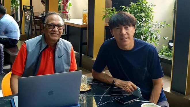 HLV Shin Tae-yong muốn ĐT Indonesia tăng cường sức mạnh bằng cầu thủ nhập tịch - Ảnh 1.