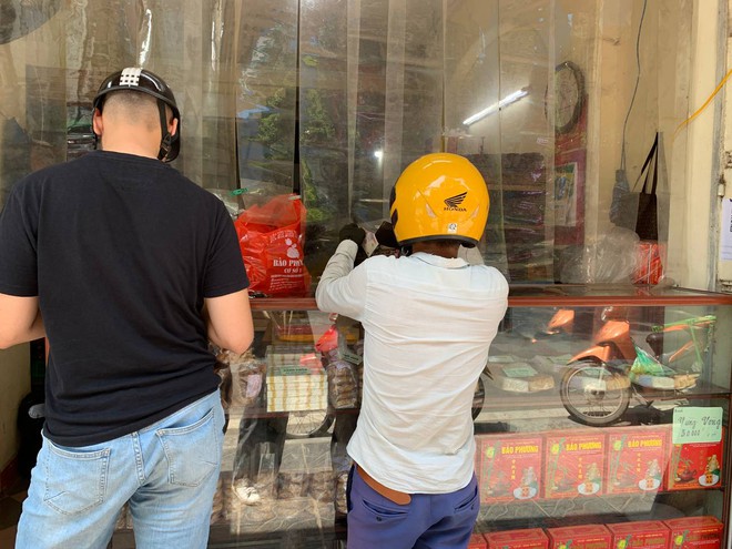 H&agrave; Nội: B&aacute;nh Trung thu xuống phố, gi&aacute; nhỉnh hơn so với năm ngo&aacute;i - Ảnh 9.