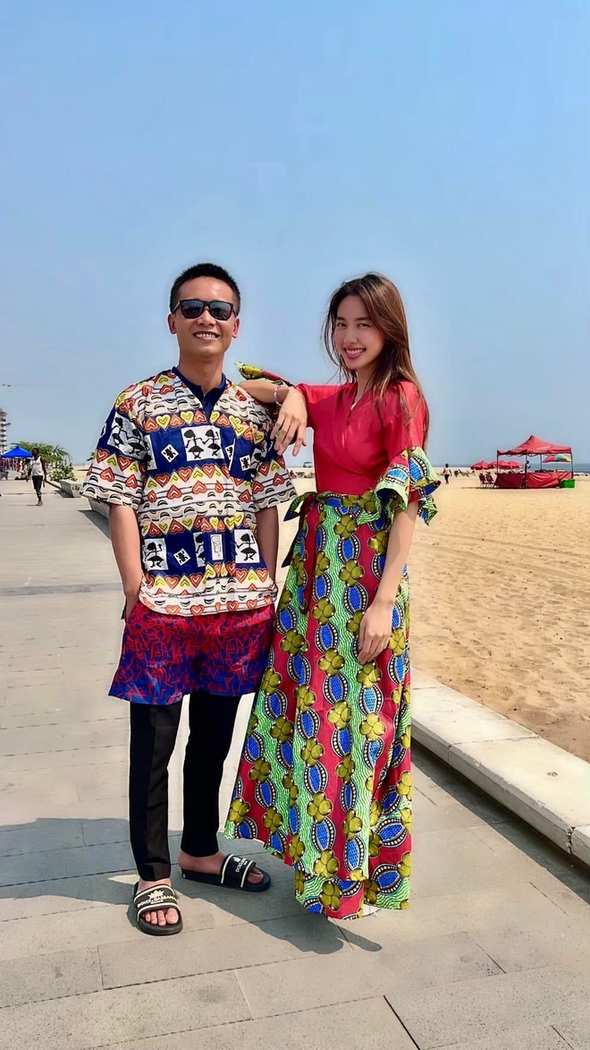 Thùy Tiên và Quang Linh Vlog - cặp đôi đang được đẩy thuyền nhiệt tình nhất Vbiz: Dù ngượng ngùng nhưng tương tác nào cũng khiến fan phấn khích - Ảnh 11.