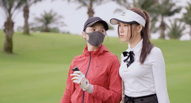 MC Thanh Thanh Huyền khui h&agrave;ng loạt b&iacute; mật của Hương Giang tr&ecirc;n s&acirc;n golf - Ảnh 1.