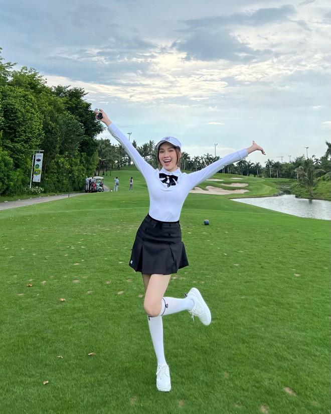 MC Thanh Thanh Huyền khui h&agrave;ng loạt b&iacute; mật của Hương Giang tr&ecirc;n s&acirc;n golf - Ảnh 3.