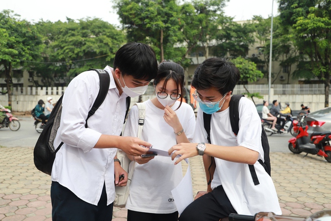 3 nguy&ecirc;n nh&acirc;n khiến đứa trẻ nghĩ đến&hellip; tự tử trước &aacute;p lực thi cử - Ảnh 2.