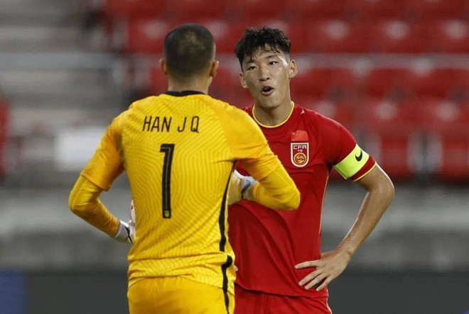 Đội nhà chịu thất bại nặng nề, báo Trung Quốc cay đắng: Thật may là chỉ thua có 3 bàn - Ảnh 2.