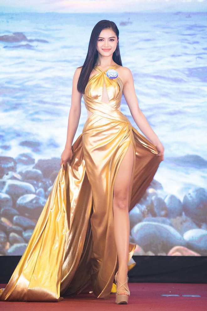 thi-sinh-miss-world-vietnam-15-9326-165856280389247000418.jpg