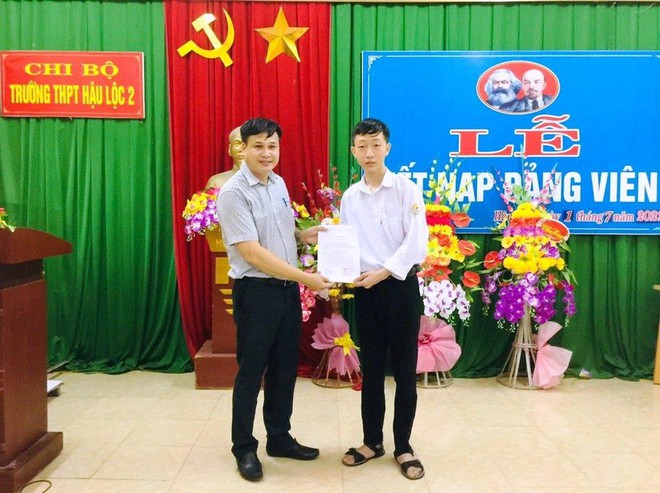 Thủ khoa khối A của Thanh Hóa là Đảng viên trẻ - Ảnh 1.