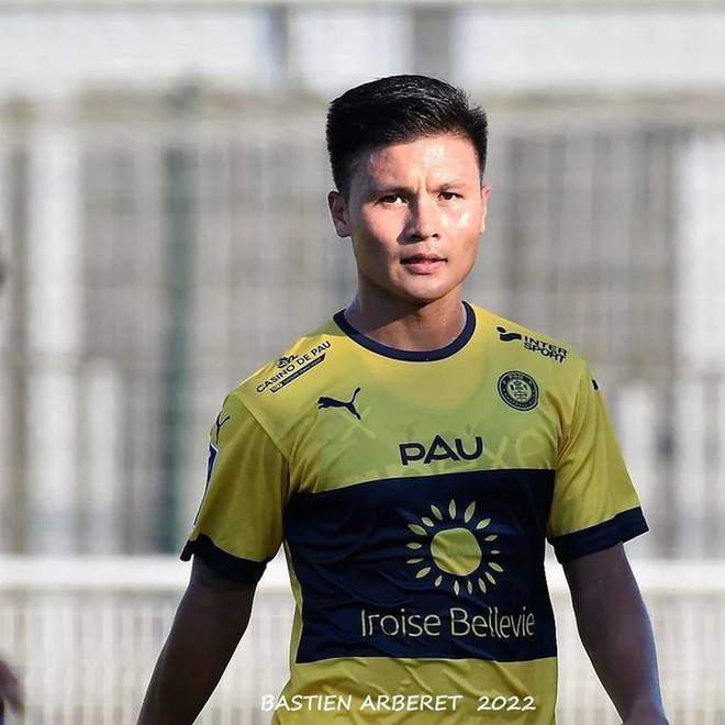 Thấy Chanathip so t&agrave;i c&ugrave;ng Messi, t&ocirc;i đặt rất nhiều kỳ vọng v&agrave;o Quang Hải! - Ảnh 1.