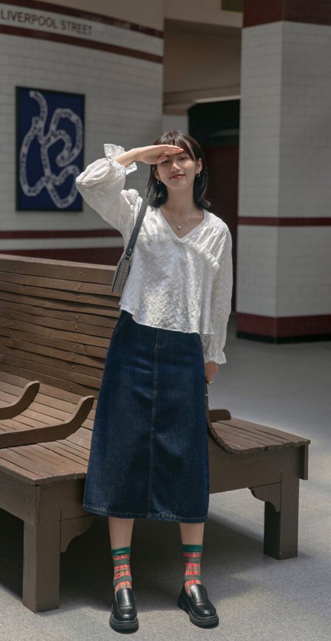 Chân váy jean chữ A phong cách Hàn Quốc trẻ trung dành cho nữ