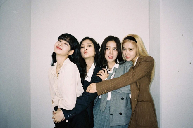 Các thành viên hụt của BLACKPINK: Người chật vật mãi không thành công, người tỏa sáng khi ra mắt ở nhóm mới - Ảnh 1.