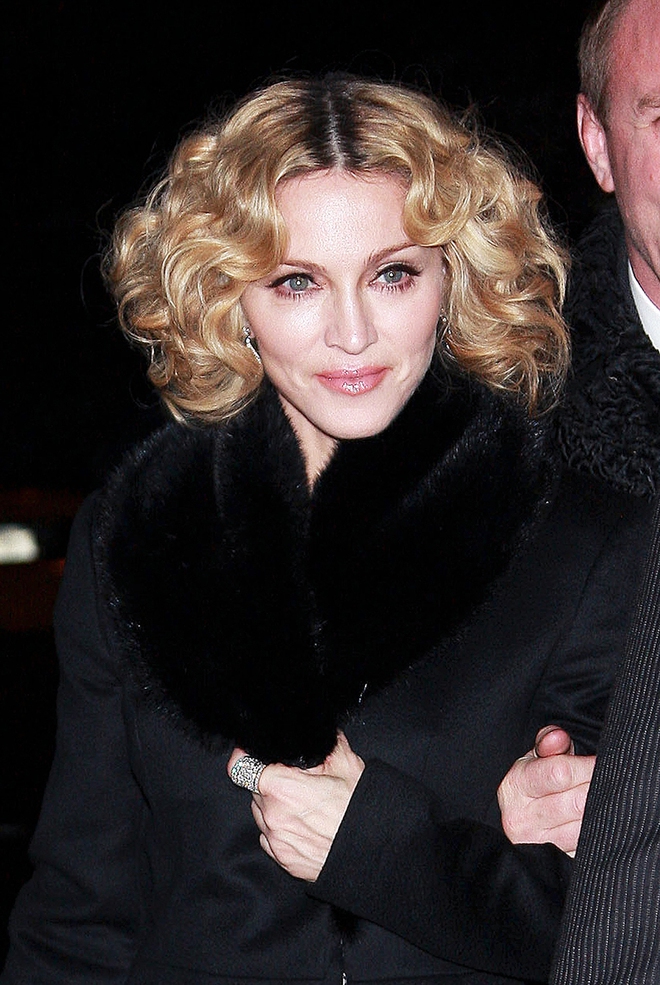 "Queen of Pop"  Madonna: Dates all young men but lingers on unrequited unrequited love with famous actor - Photo 12.