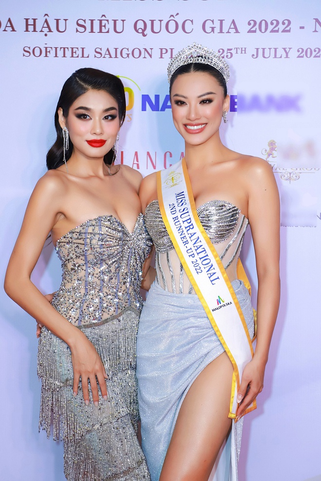 Hoa hậu Ngọc Châu ghi điểm với hành động che chắn giúp Á hậu Thảo Nhi chỉnh váy - Ảnh 5.