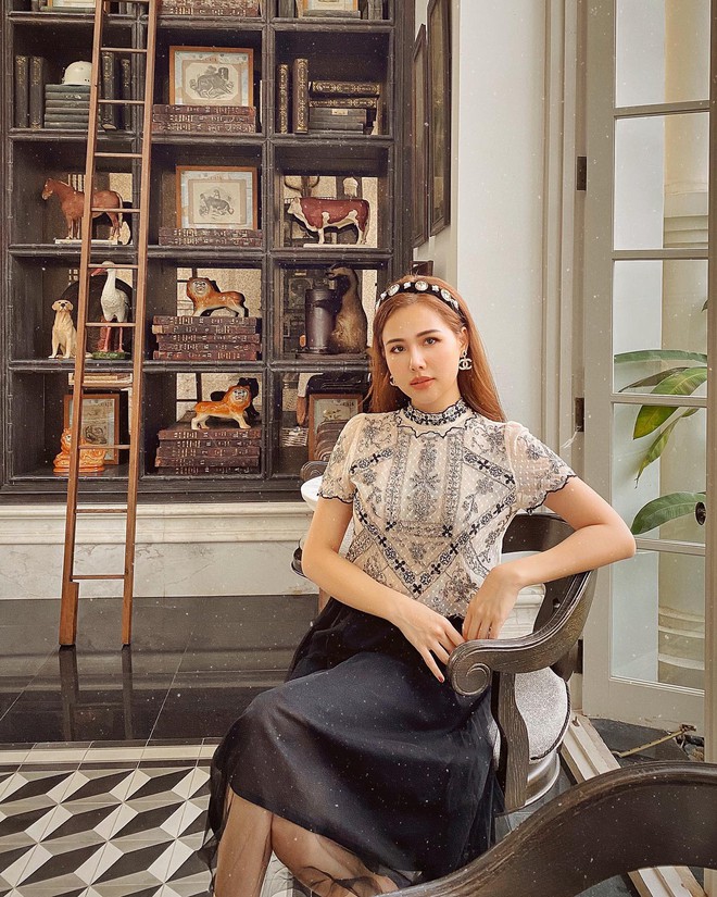 Mặc đẹp với ch&acirc;n v&aacute;y midi kh&ocirc;ng hề kh&oacute; nếu chị em học 12 c&aacute;ch mix từ sao Việt - Ảnh 7.