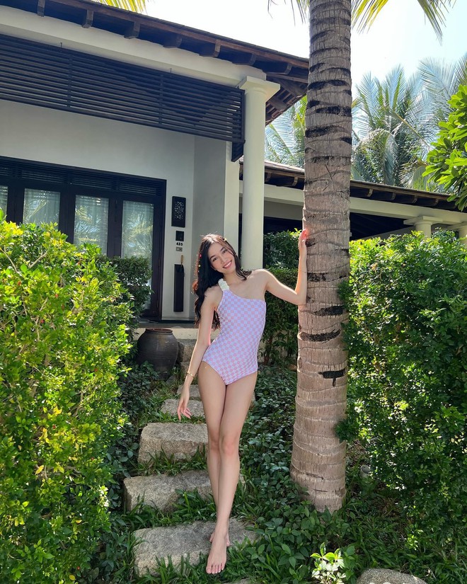 Top 3 HHVN 2020 đọ dáng với bikini: Ngọc Thảo cực sexy, Đỗ Thị Hà nuột nà với đôi chân thẳng tắp - Ảnh 8.