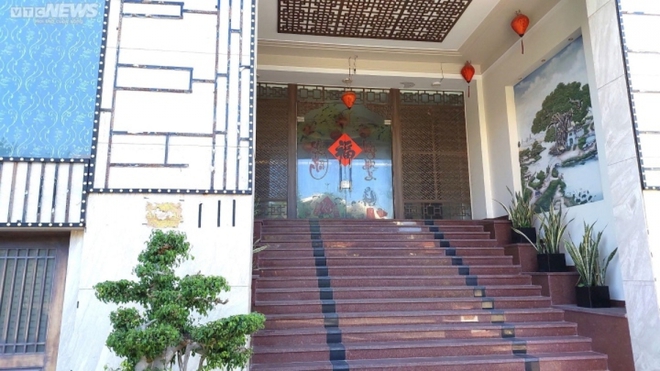 Nhà hàng đóng cửa, khách sạn vắng lặng tại phố du lịch ven biển Đà Nẵng - Ảnh 6.