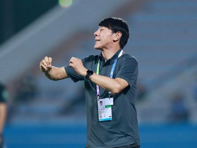  “U19 Việt Nam non kinh nghiệm và bị tâm lý, U19 Indonesia vẫn chơi bóng xấu xí quen thuộc” - Ảnh 4.