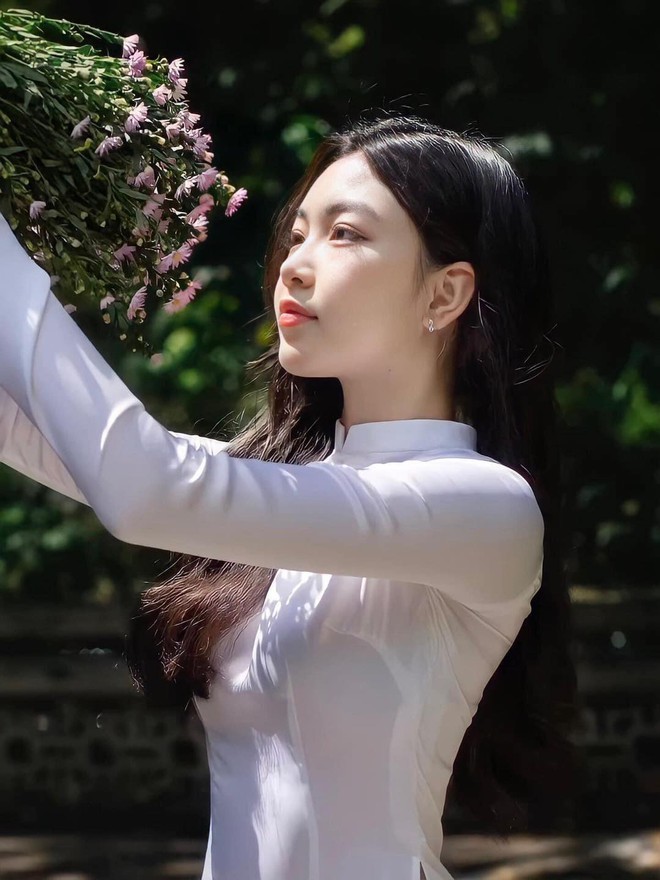 Lọ Lem nhà MC Quyền Linh gây thương nhớ với vẻ đẹp chuẩn Hoa hậu - Ảnh 6.