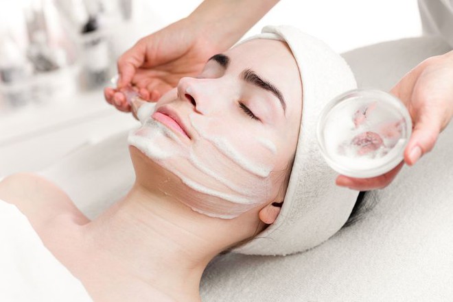 7 bí mật skincare cho da căng bóng như gương, soi cận cảnh không thấy lỗ chân lông - Ảnh 3.