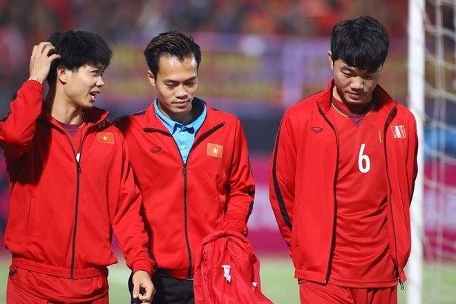 Hội bạn th&acirc;n cầu thủ từng nổi tiếng như sao hạng A: Chơi c&agrave;ng th&acirc;n lại c&agrave;ng vi&ecirc;n m&atilde;n!  - Ảnh 4.