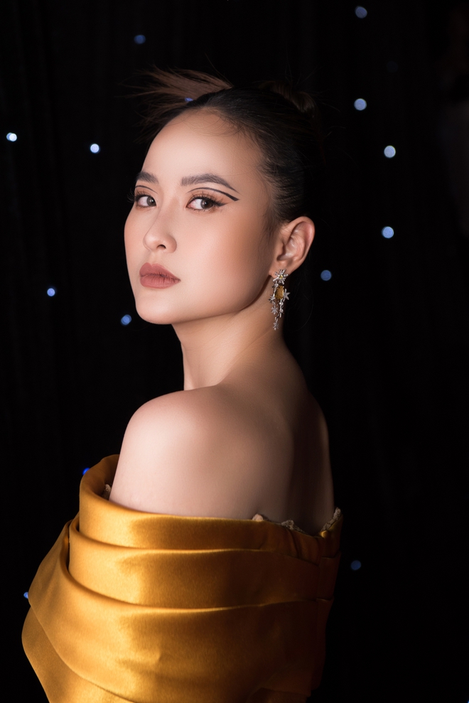 Hoa hậu Khánh Ngân hiếm hoi lộ diện, khoe nhan sắc ngày càng thăng hạng - Ảnh 9.