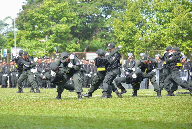 Phòng Cảnh sát cơ động báo cáo kết quả huấn luyện nâng cao năm 2019