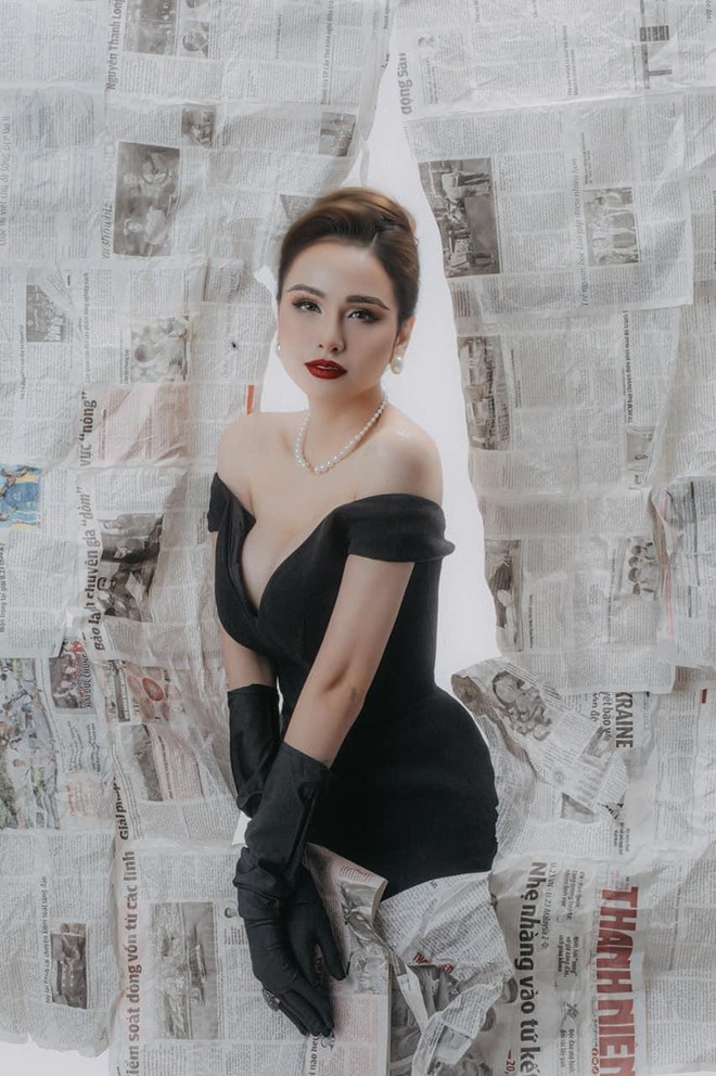 Á hậu Phương Anh khoe dáng nóng bỏng với bikini, Hoa hậu Diễm Hương trễ nải vòng 1 quyến rũ - Ảnh 4.