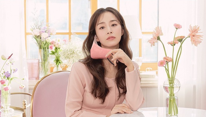 Kim Tae Hee gây sốt với nhan sắc ở tuổi 42, không hổ danh là mỹ nhân đẹp nhất nhì Kbiz - Ảnh 4.