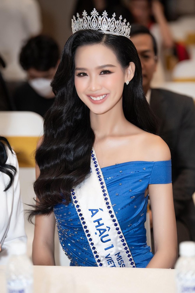 Nhan sắc xinh đẹp hút hồn của top 3 Miss World Vietnam 2022 tại sự kiện đầu tiên sau đăng quang - Ảnh 3.