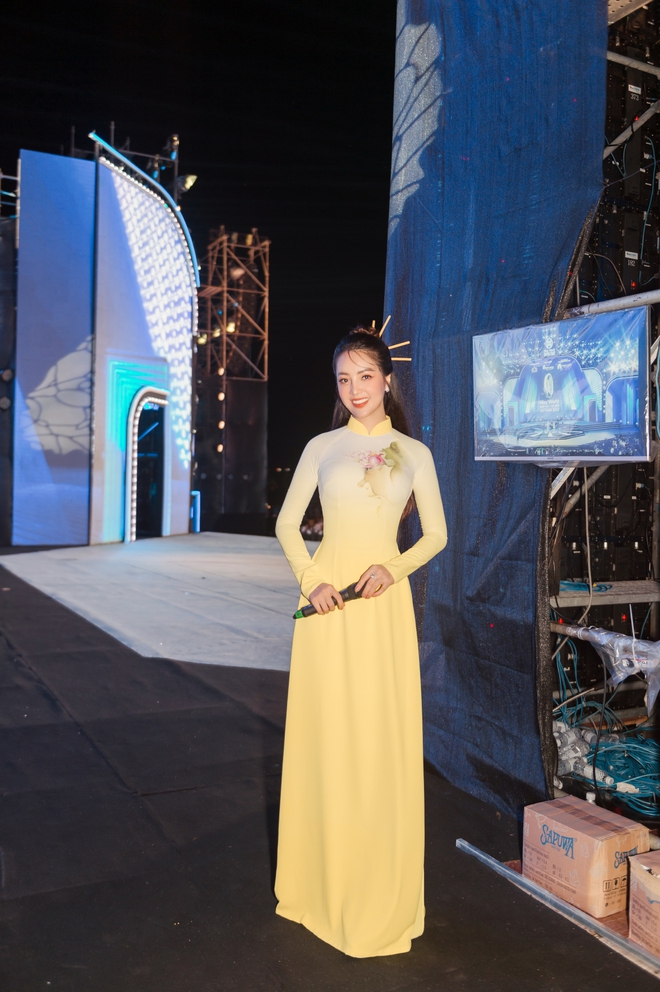 Thuỵ Vân chia sẻ hậu trường “nhớ đời” tại Miss World Vietnam 2022 - Ảnh 6.
