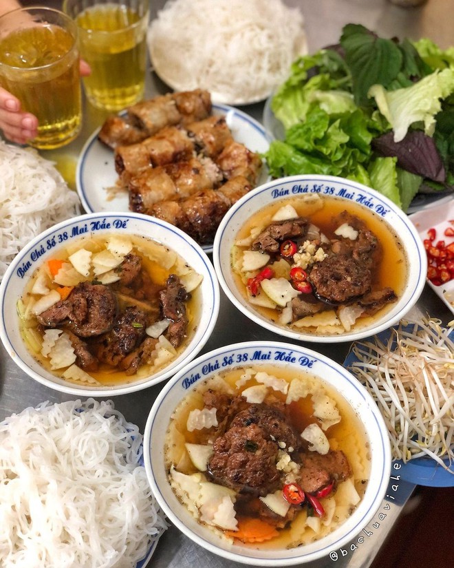 Việt Nam có 8 món ăn được báo nước ngoài khen ngợi: Toàn đặc sản đến khách Tây phải “nghiện” - Ảnh 10.