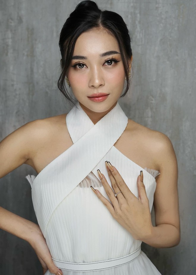 Vừa ghi danh tại Miss Grand Vietnam, diễn viên Chị Mười Ba đã học phong cách cut-out của Thuỳ Tiên - Ảnh 8.
