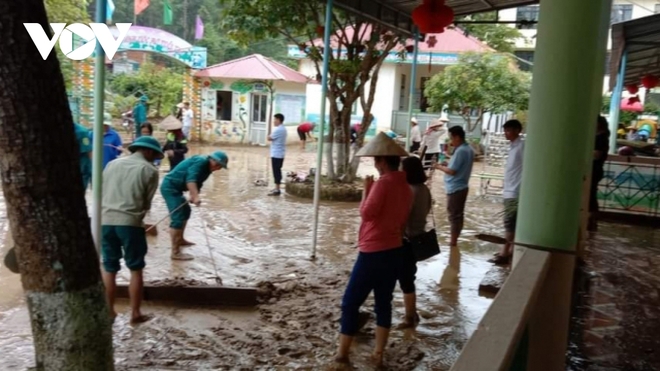 Mưa lớn gây nhiều thiệt hại tại thành phố Điện Biên Phủ - Ảnh 2.